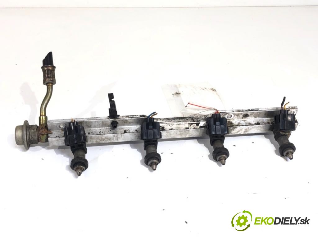 HONDA CR-V I SUV 1999 108 kW 2.0 16V 4WD (RD1, RD3) 1973 Lišta vstrekovacia  (Vstrekovacia lišta)