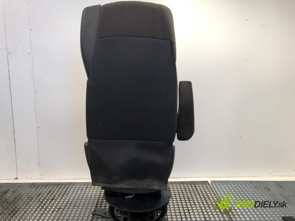 DAF N  2015    Sedadlo ľavy predný