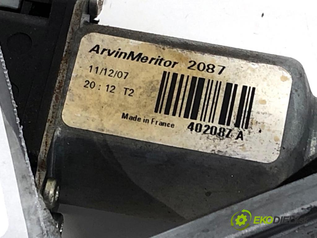 RENAULT KANGOO II nadwozie wielkoprzestrzenne (MPV) 2008 63 kW 1.5 dCi 85 (KW0K, KW0L, KW0B) 1461 mechanismus okna levý přední část 402087A