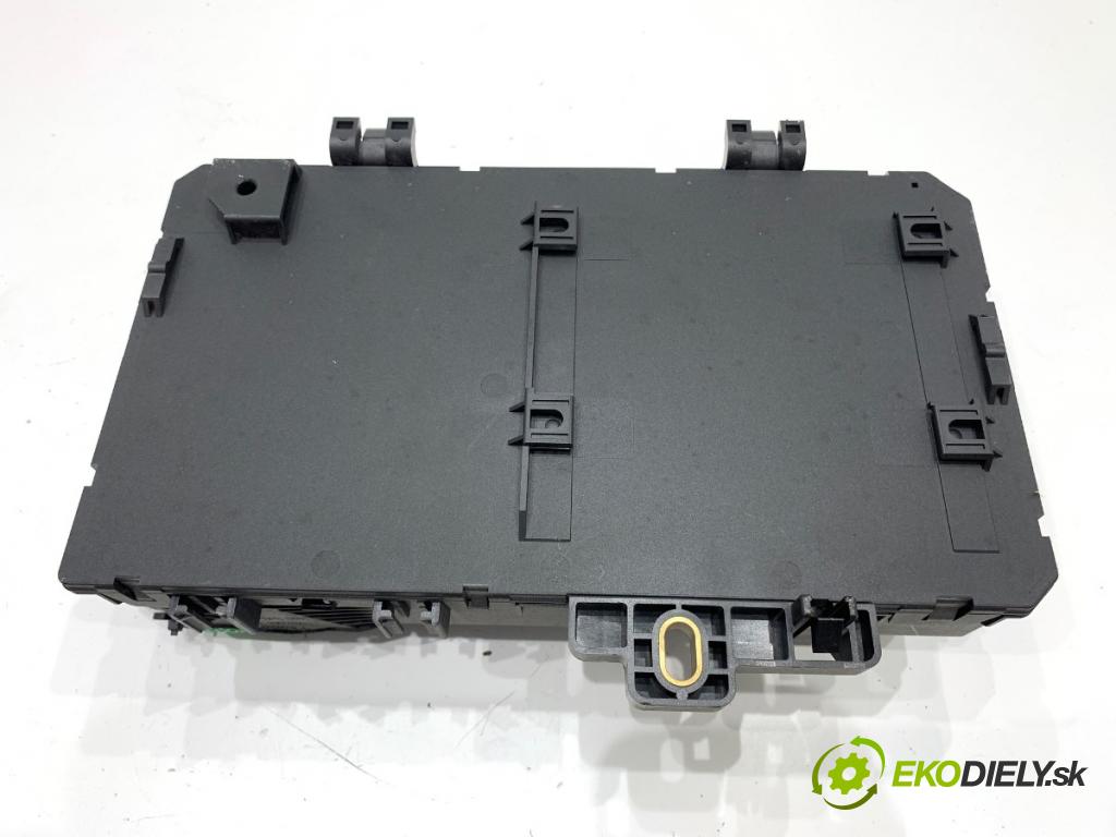 OPEL ASTRA H liftback 2009 66 kW 1.3 CDTI (L48) 1248 modul BSI 13268287 (Pojistková skříňka)