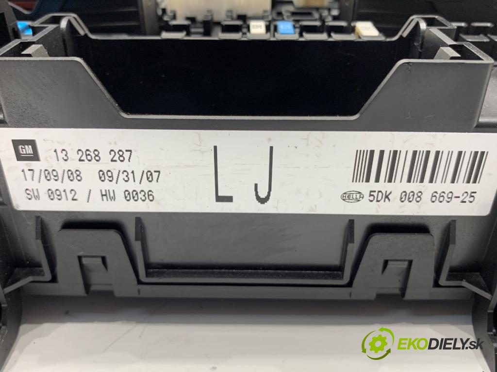 OPEL ASTRA H liftback 2009 66 kW 1.3 CDTI (L48) 1248 modul BSI 13268287 (Pojistková skříňka)