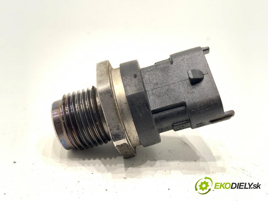 OPEL ASTRA H liftback 2009 66 kW 1.3 CDTI (L48) 1248 Snímač tlaku paliva 0281002903 (Snímač)