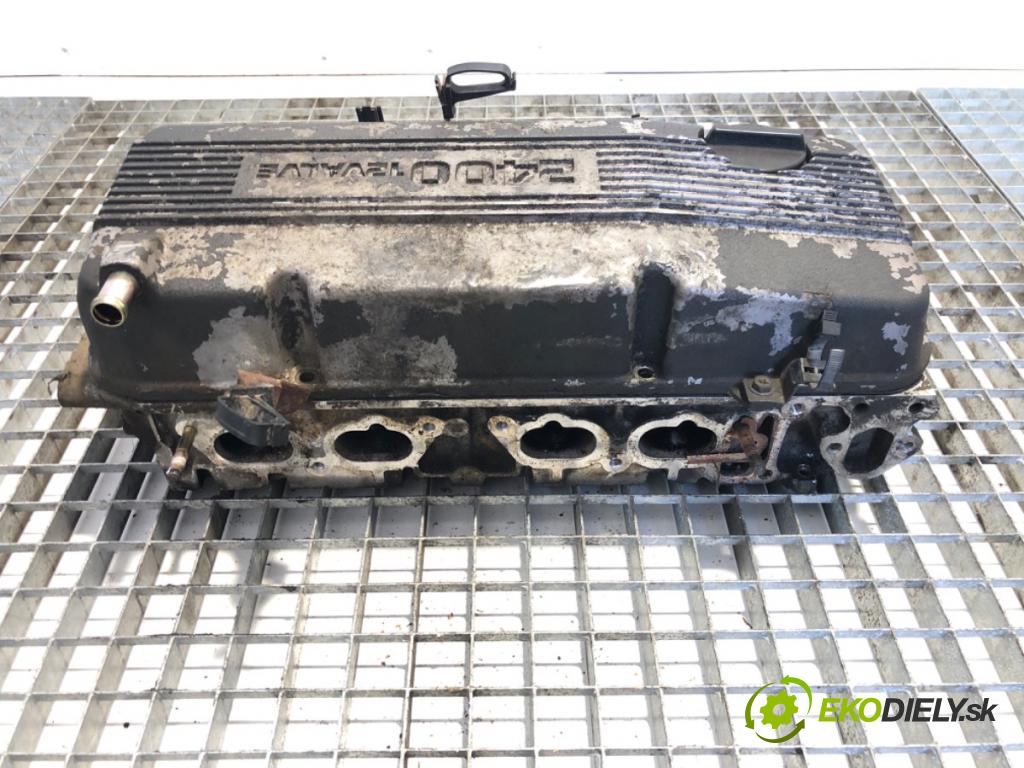 FORD MAVERICK SUV 1993 91 kW 2.4 i 2389 Hlava valcov  (Hlava valcov)