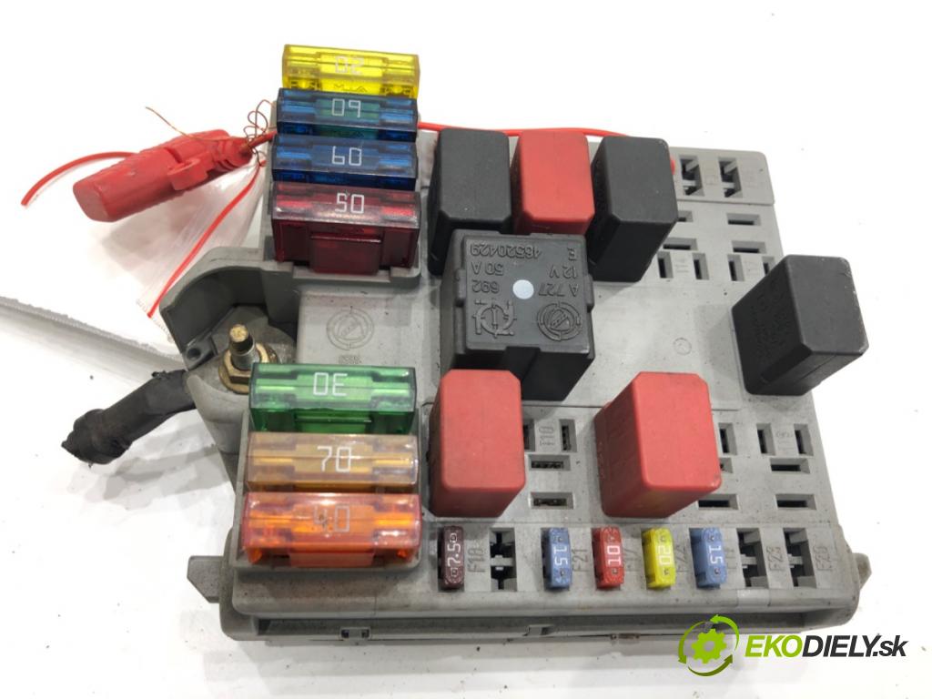 FIAT PUNTO II liftback 2006 44 kW 1.2 60 (188.030, .050, .130, .150, .230, .250) 1242 modul BSI 46835425 (Pojistková skříňka)