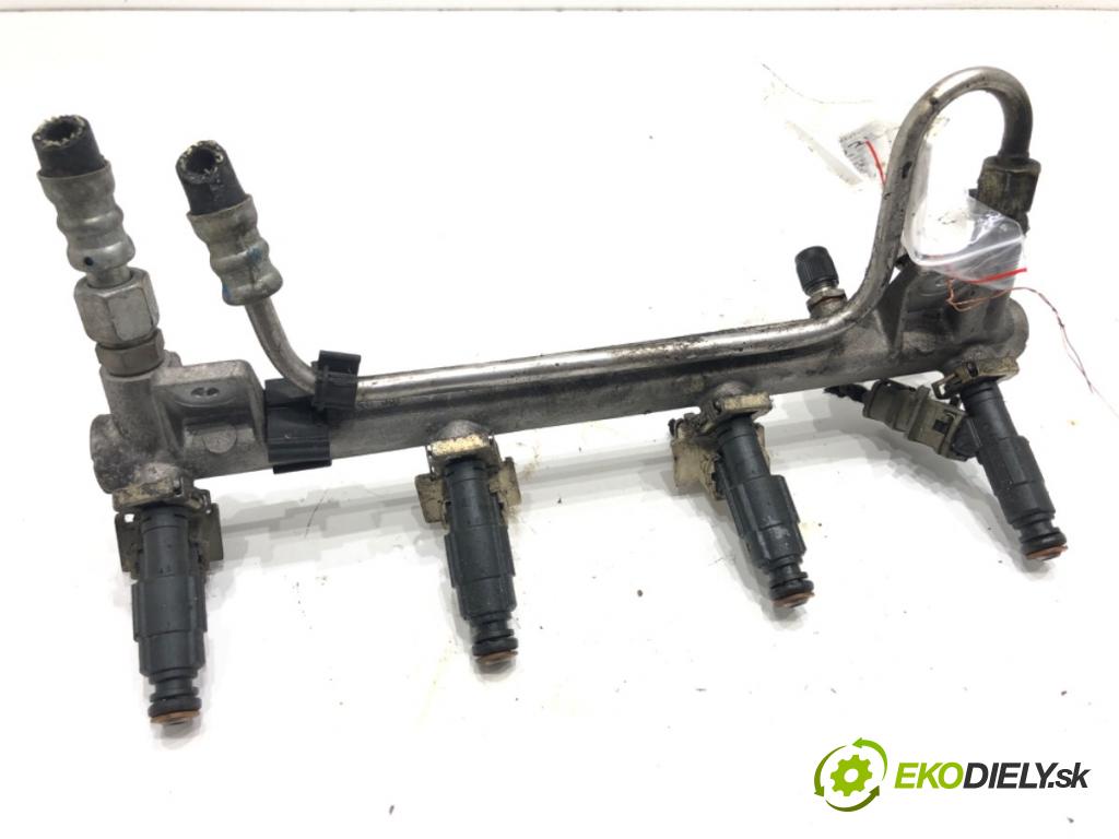 OPEL ASTRA H liftback 2005 125 kW 2.0 Turbo (L48) 1998 Lišta vstrekovacia  (Vstrekovacia lišta)