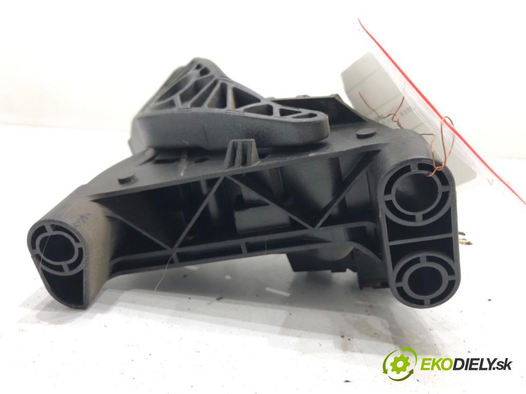 OPEL ZAFIRA B nadwozie wielkoprzestrzenne (MPV) 2006 74 kW 1.9 CDTI (M75) 1910 Potenciometer plynu 9202341 (Potenciometer plynového pedálu)