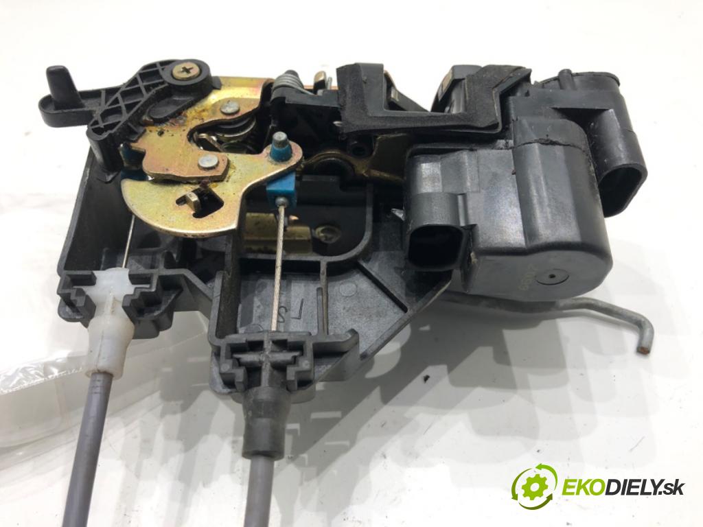 CHEVROLET EPICA sedan 2006 105 kW 2.0 1993 zámok dveře levý zadní část