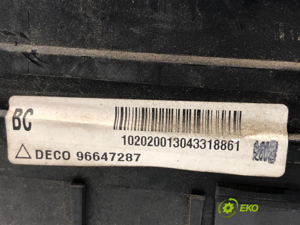 CHEVROLET EPICA sedan 2006 105 kW 2.0 1993 skříňka poistková 96647287 (Pojistková skříňka)