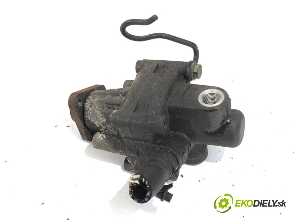 VW PASSAT B5 sedan 1997 92 kW 1.8 1781 Pumpa servočerpadlo 8D0145156 (Servočerpadlo)