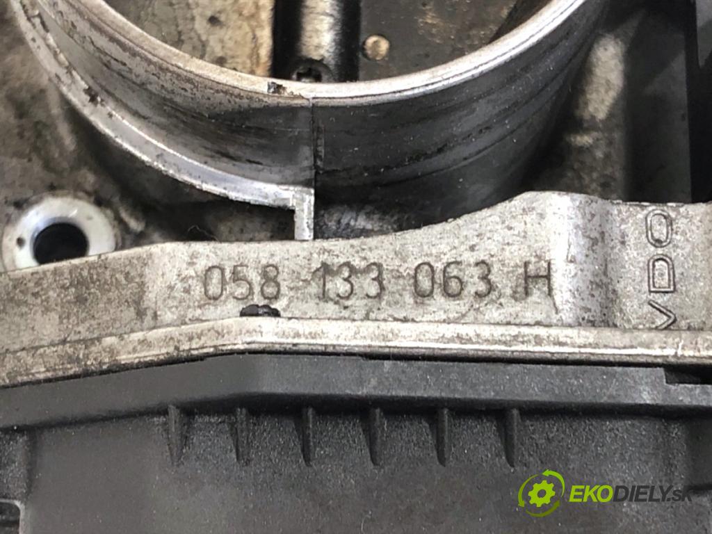VW PASSAT B5 sedan 1997 92 kW 1.8 1781 Škrtiaca klapka 058133063H (Škrtiaca klapka)