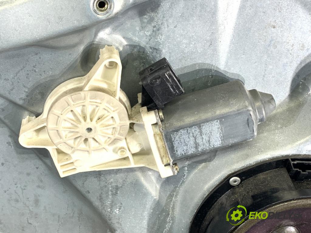 VW PASSAT B5 sedan 1997 92 kW 1.8 1781 mechanismus okna levý přední část 3B4837751A