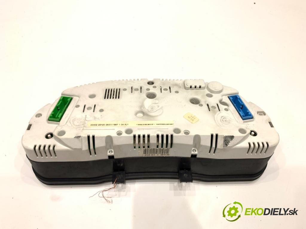 VW PASSAT B5 sedan 1997 92 kW 1.8 1781 Prístrojovka  (Prístrojová doska)