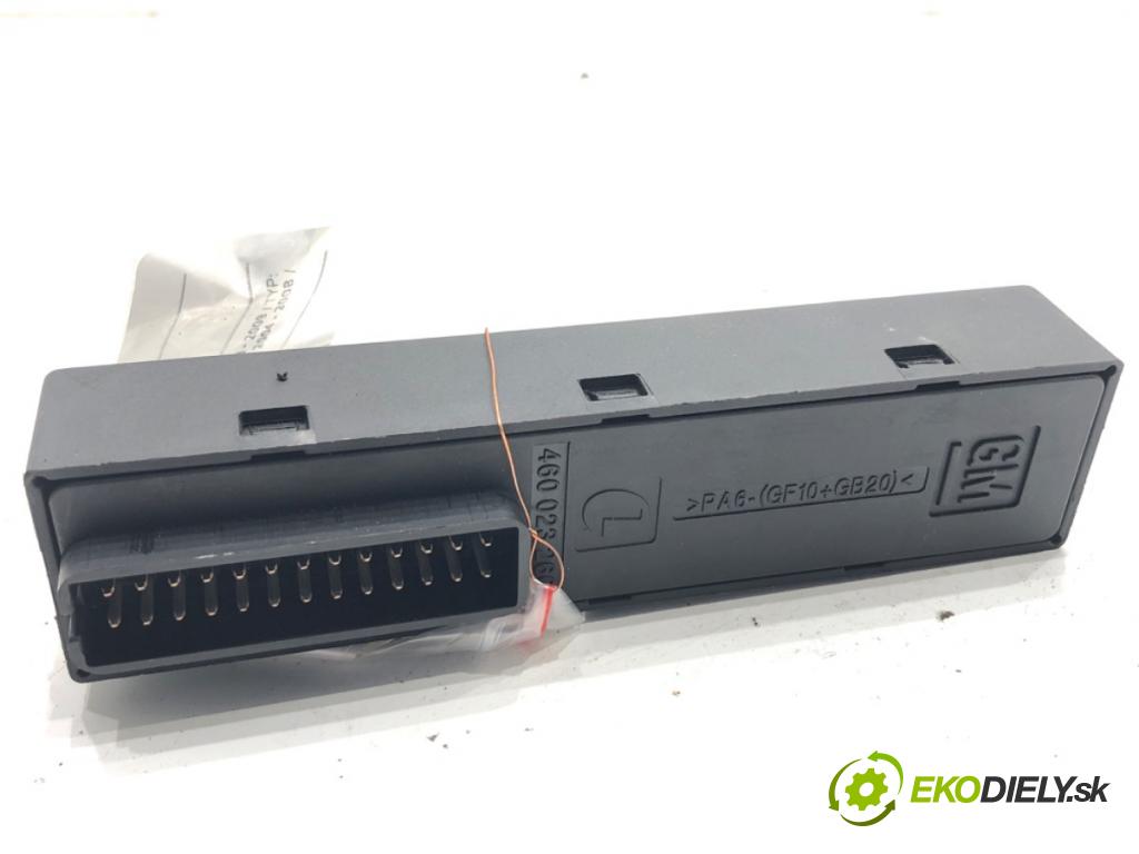 OPEL VECTRA C Kombi 2007 110 kW 1.9 CDTI (F35) 1910 Modul ťažného oka 09228740 (Riadiaca jednotka ostatné)