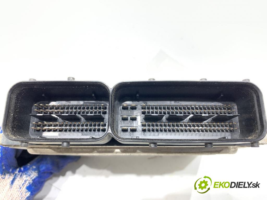 OPEL VECTRA C Kombi 2007 110 kW 1.9 CDTI (F35) 1910 riadiaca jednotka Motor 0281012868 (Riadiaca jednotka)