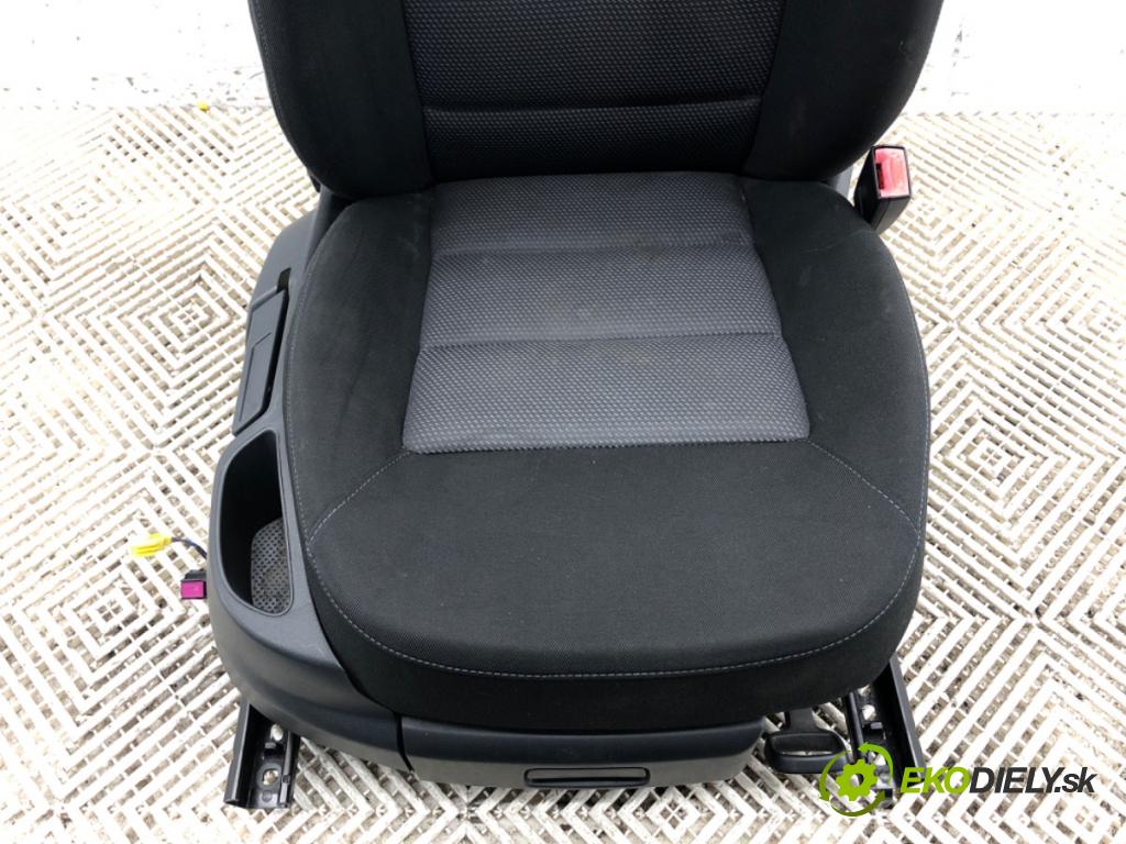 SKODA OCTAVIA II Kombi 2008 75 kW 1.6 1595 Sedadlo pravy predný