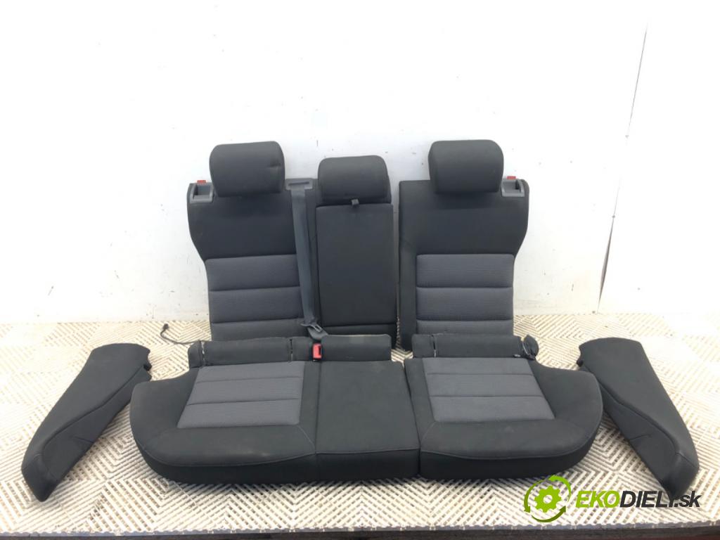SKODA OCTAVIA II Kombi 2008 75 kW 1.6 1595 Sedadlo druhý rad 