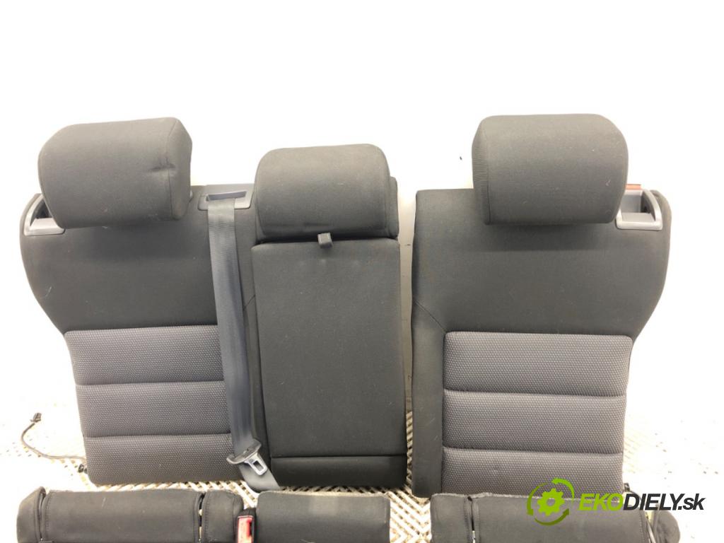 SKODA OCTAVIA II Kombi 2008 75 kW 1.6 1595 Sedadlo druhý rad