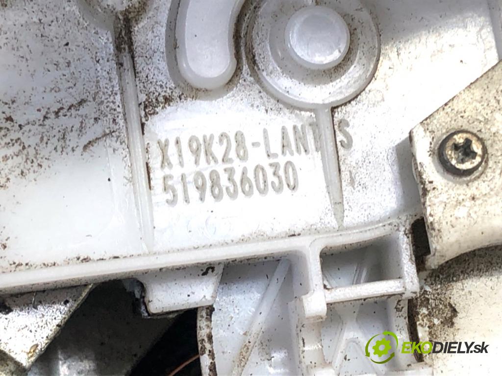 FIAT TIPO liftback 2015 70 kW 1.4 (356HXA1B) 1368 zámok dveře levý přední část 519836030
