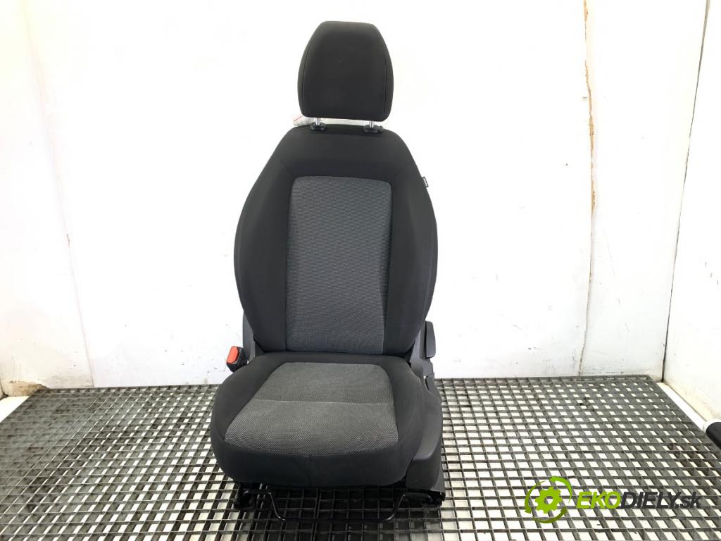 FIAT TIPO liftback 2015 70 kW 1.4 (356HXA1B) 1368 Sedadlo ľavy predný 