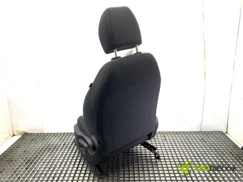 FIAT TIPO liftback 2015 70 kW 1.4 (356HXA1B) 1368 Sedadlo ľavy predný