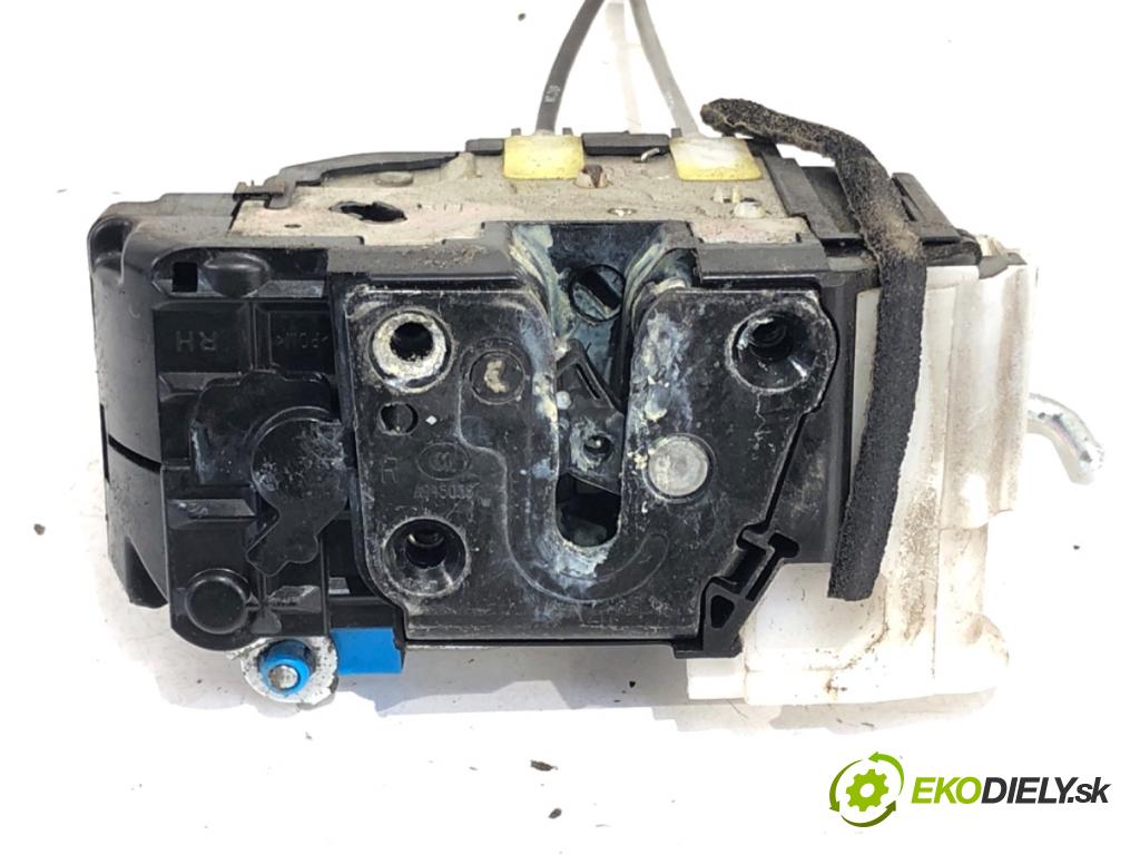 HYUNDAI i20 liftback 2009 57 kW 1.2 1248 zámok dveře pravý přední část 