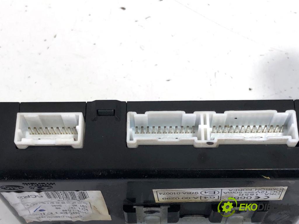 HYUNDAI i20 liftback 2009 57 kW 1.2 1248 Modul komfortu 95400-1J100 (Modul komfortu)
