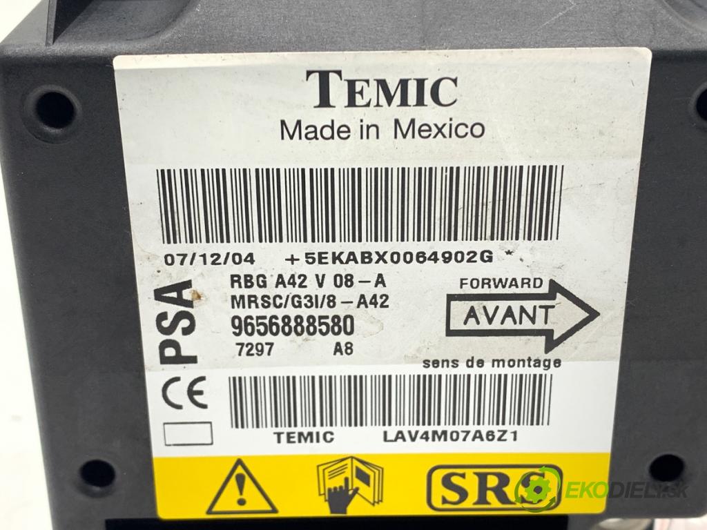 CITROEN C3 kabriolet 2005 54 kW 1.4 1360 senzor airbag 9656888580 (Snímač)