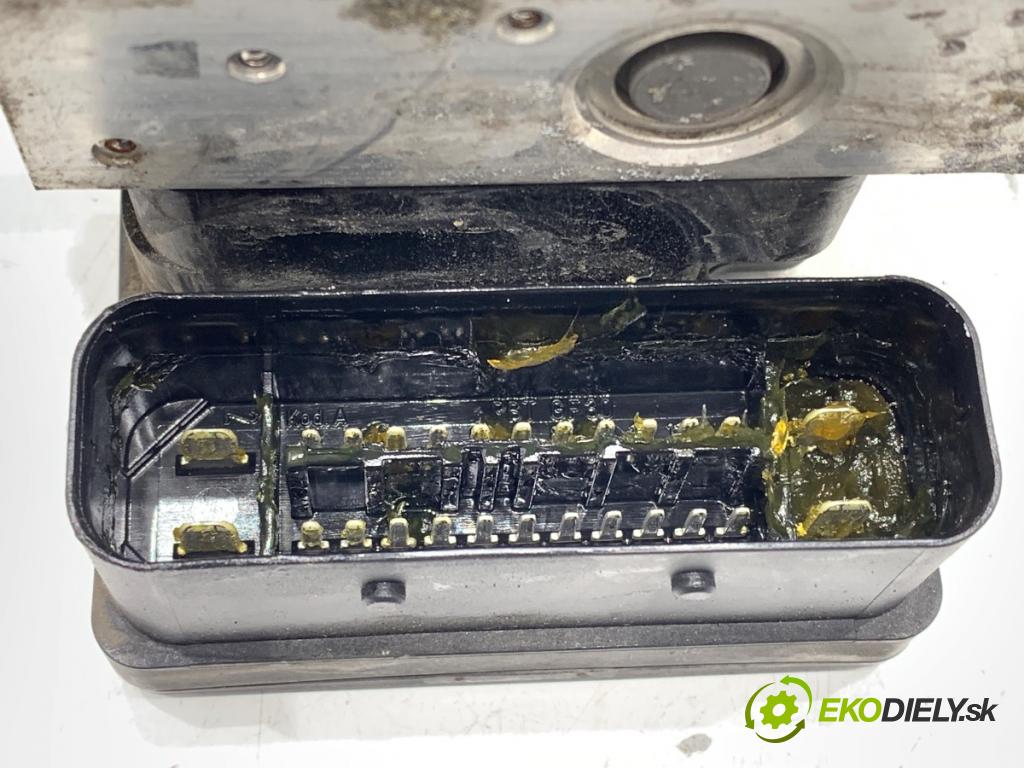 CITROEN C3 kabriolet 2005 54 kW 1.4 1360 Pumpa ABS 9656493580 (Pumpa ABS)