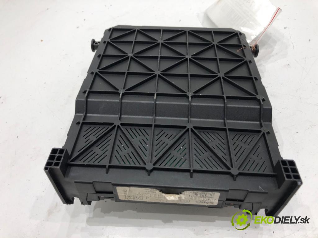 CITROEN C3 kabriolet 2005 54 kW 1.4 1360 modul BSI  (Pojistková skříňka)