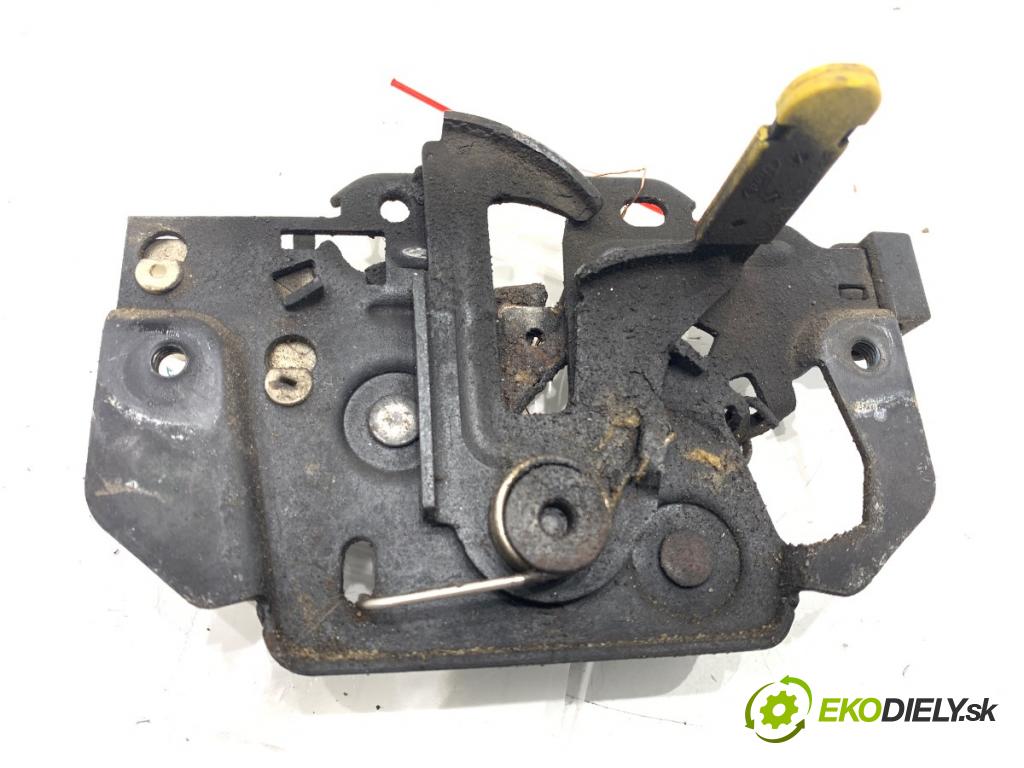 FORD FIESTA MK7 liftback 2011 51 kW 1.4 TDCi 1399 zámok kapoty přední část 