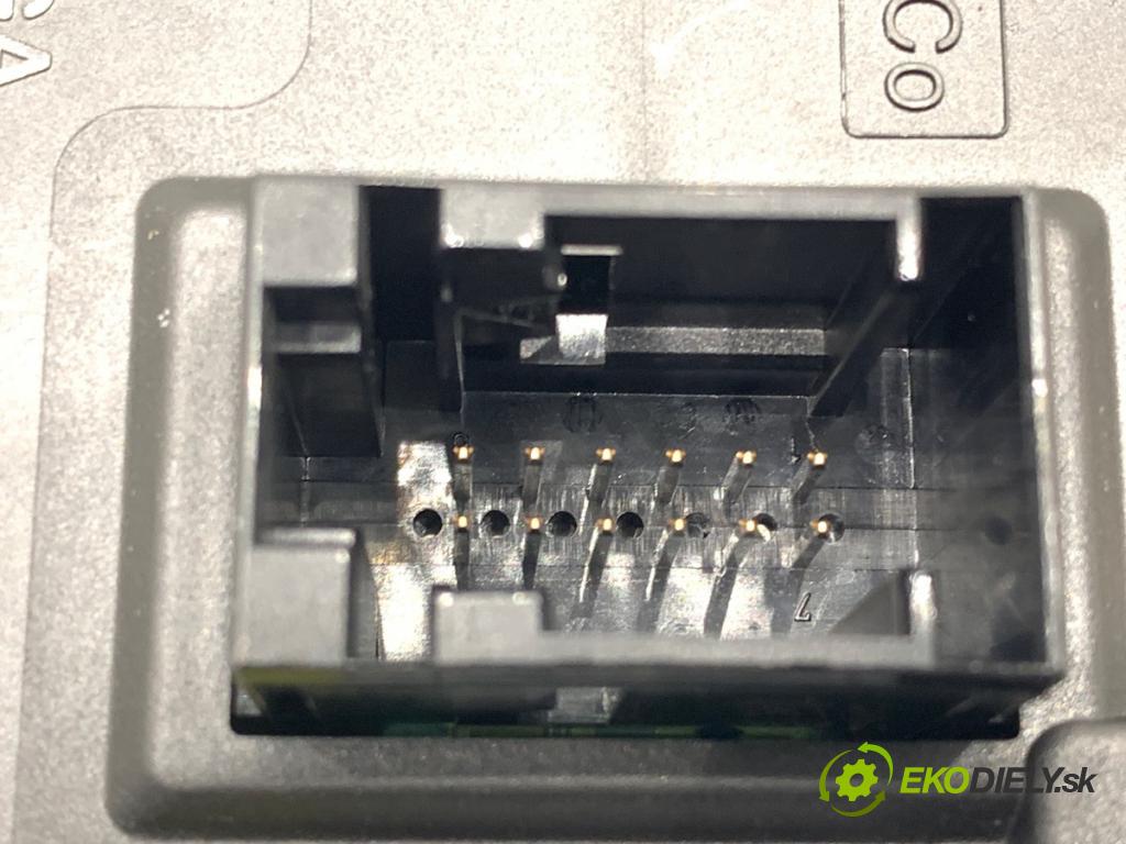 FORD FIESTA MK7 liftback 2011 51 kW 1.4 TDCi 1399 Dislpej BA6T-18B955-AB (Prístrojová doska)