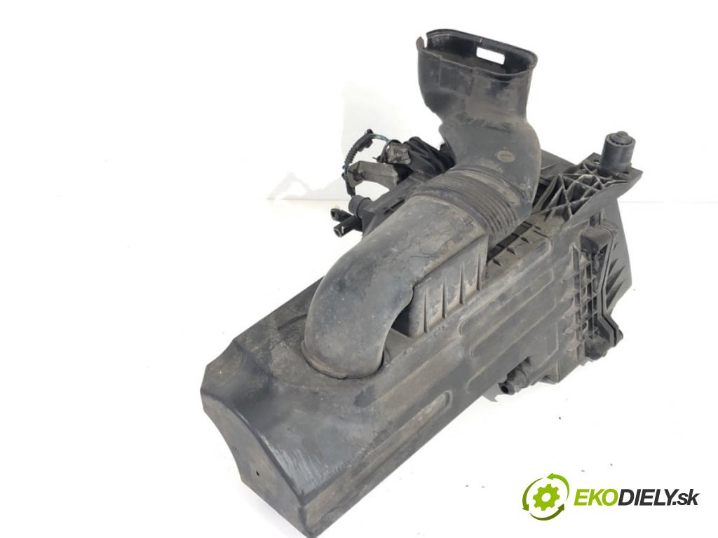 FORD FIESTA MK7 liftback 2011 51 kW 1.4 TDCi 1399 Obal filtra vzduchu AV21-9600-AA (Obal vzduchového filtra)