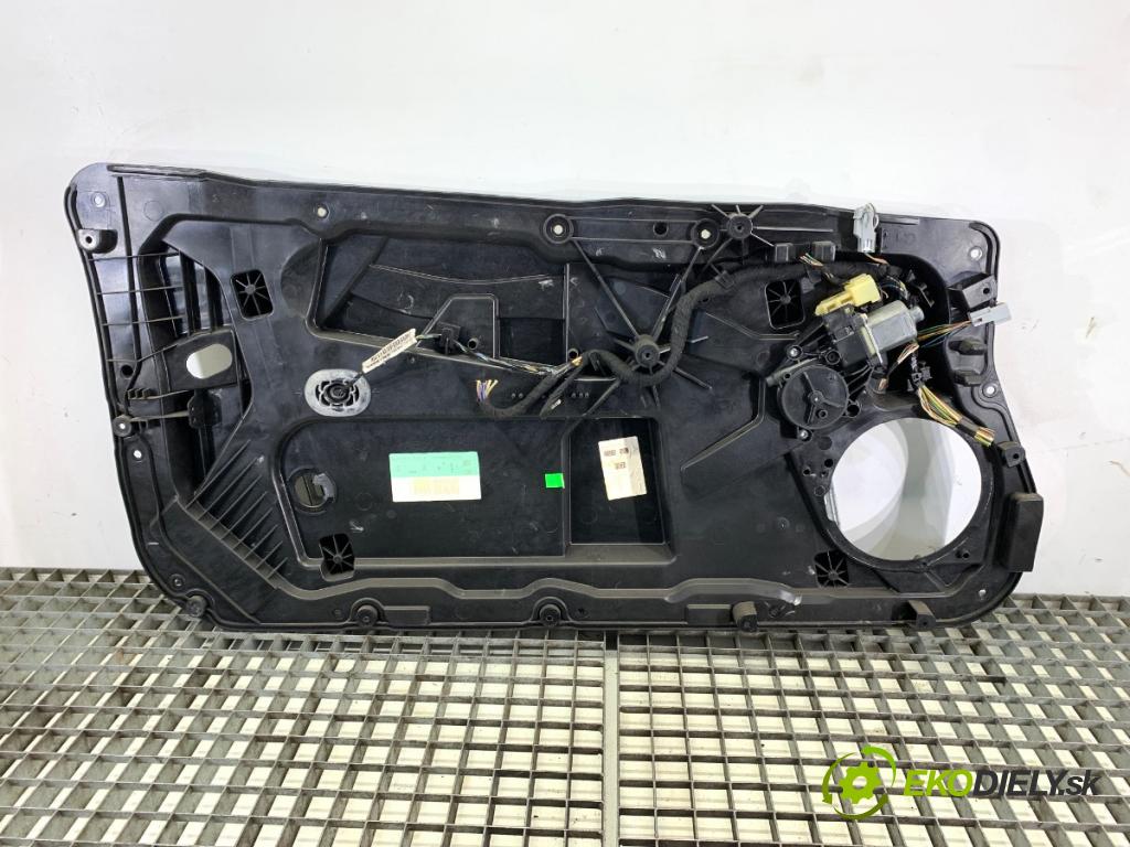 FORD FIESTA MK7 liftback 2011 51 kW 1.4 TDCi 1399 mechanismus okna levý přední část 8A61-14A389-B