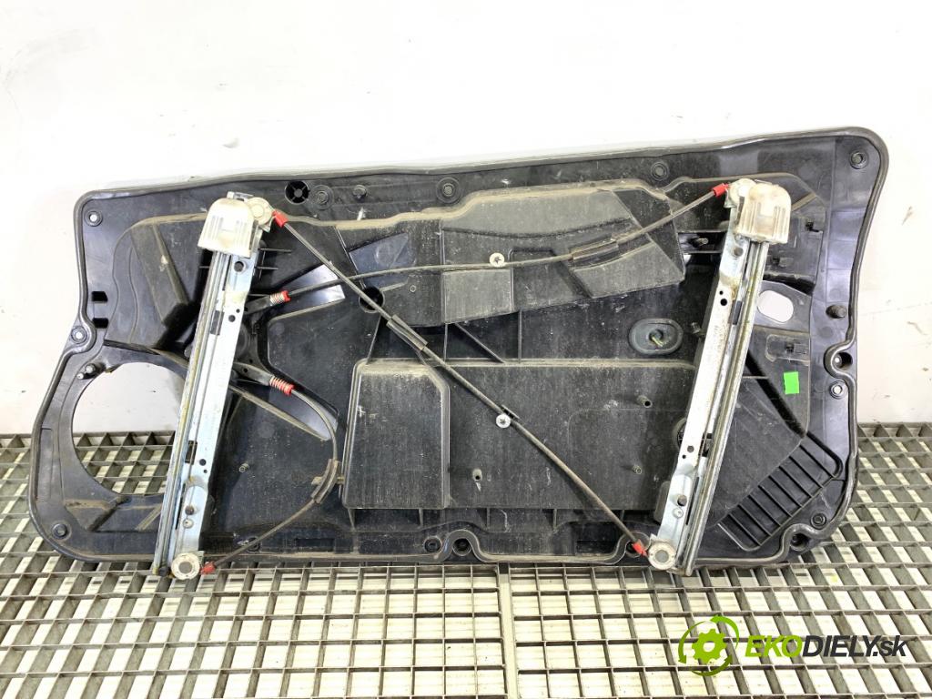 FORD FIESTA MK7 liftback 2011 51 kW 1.4 TDCi 1399 mechanismus okna levý přední část 8A61-14A389-B