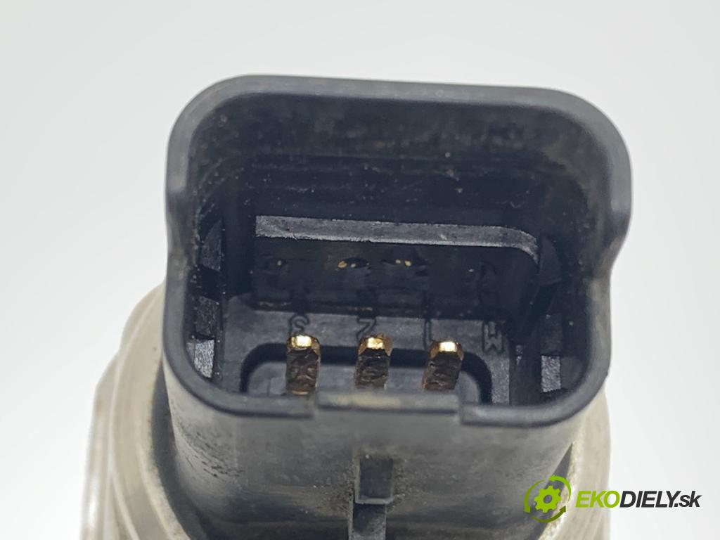 FORD FIESTA MK7 liftback 2011 51 kW 1.4 TDCi 1399 Snímač tlaku paliva 9670076780 (Snímač)