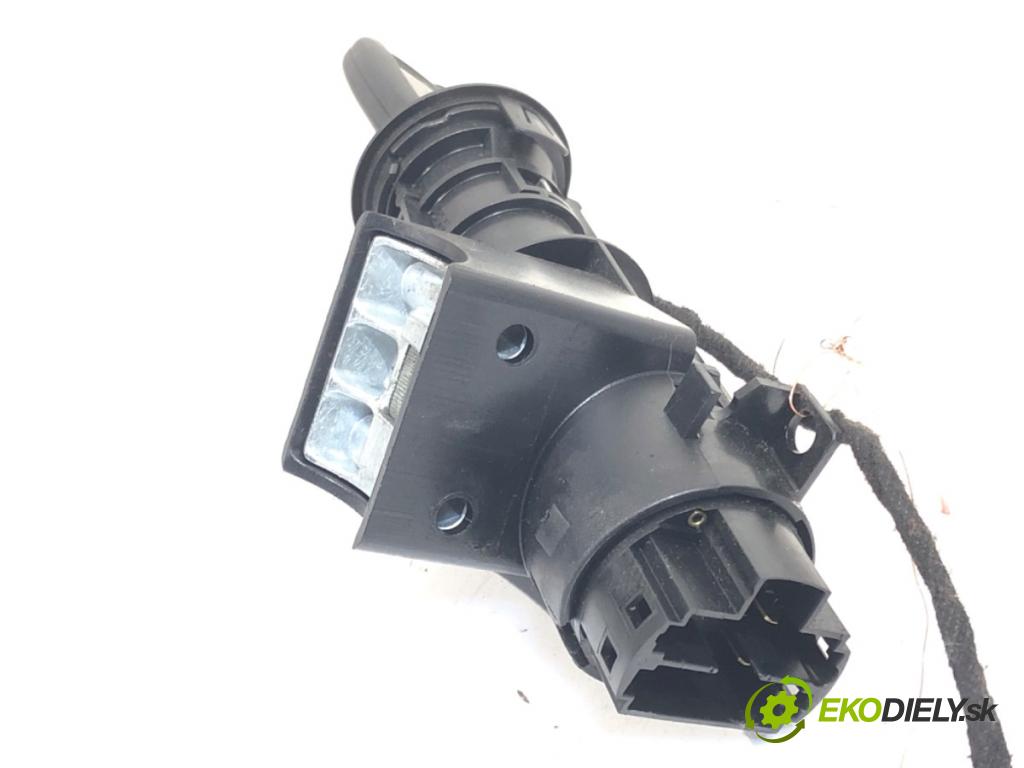 FIAT PUNTO II liftback 2009 44 kW 1.2 60 (188.030, .050, .130, .150, .230, .250) 1242 spinačka  (Spínacia skrinka)