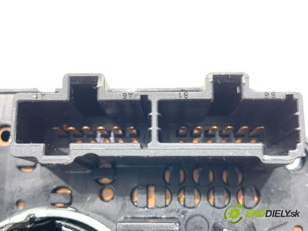 FIAT PUNTO II liftback 2009 44 kW 1.2 60 (188.030, .050, .130, .150, .230, .250) 1242 Prepínač kombinovaný 735400222 (Prepínacie páčky pod volantom)