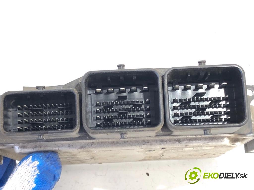 FORD FIESTA MK7 liftback 2011 51 kW 1.4 TDCi 1399 riadiaca jednotka Motor BV21-12A650-YA (Riadiaca jednotka)