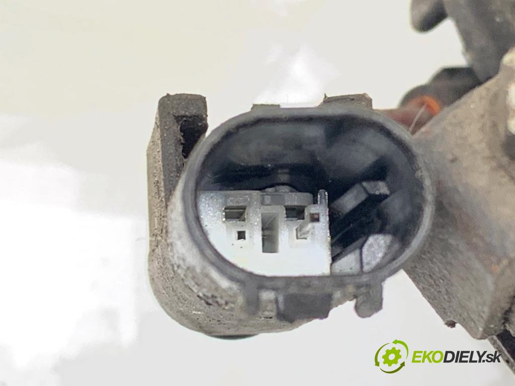 MERCEDES-BENZ W168 liftback 2002 60 kW A 140 (168.031, 168.131) 1598 Kompresor klimatizácie 447220-8365 (Kompresor klimatizácie)