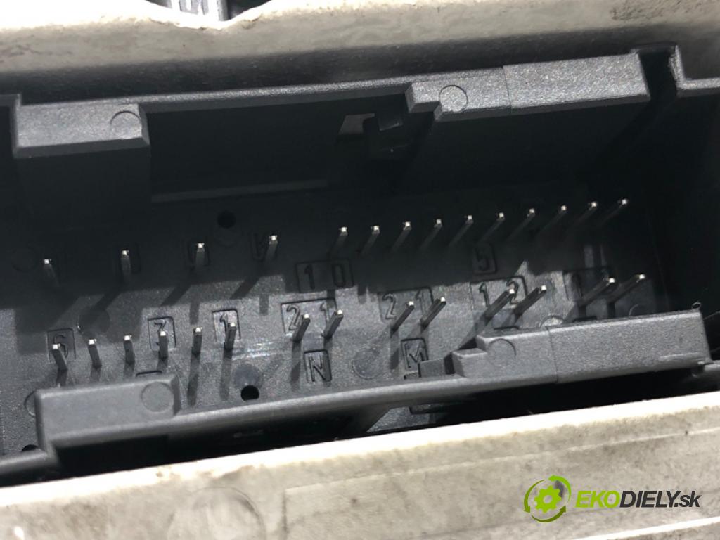 MERCEDES-BENZ W168 liftback 2002 60 kW A 140 (168.031, 168.131) 1598 Prístrojovka 1685408811 (Prístrojová doska)