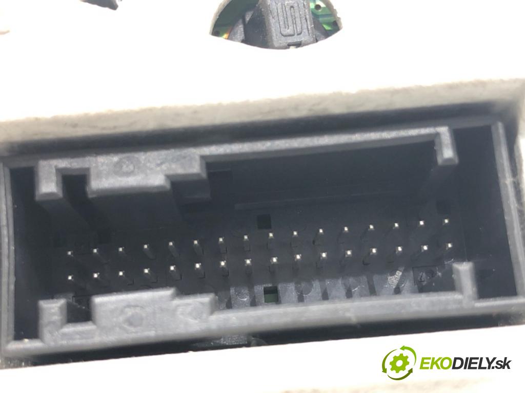 MERCEDES-BENZ W168 liftback 2002 60 kW A 140 (168.031, 168.131) 1598 Prístrojovka 1685408811 (Prístrojová doska)