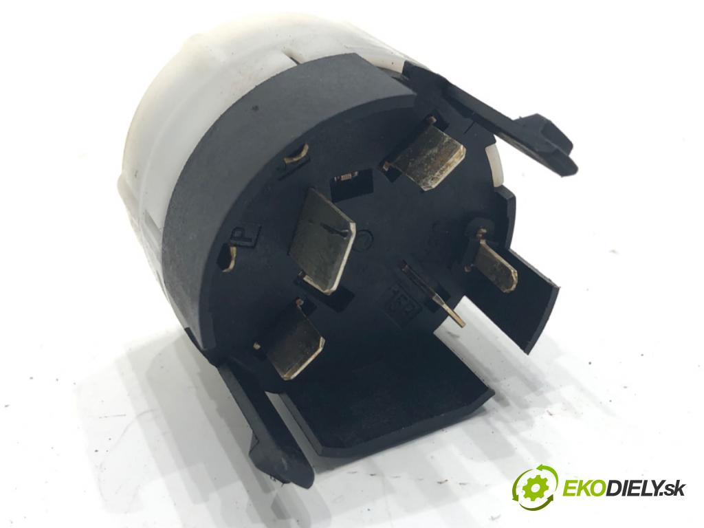 MERCEDES-BENZ W168 liftback 2002 60 kW A 140 (168.031, 168.131) 1598 Kocka, vložka spínacej skrinky A1685451004 (Spínacia skrinka)