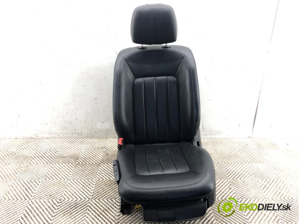MERCEDES-BENZ C218 coupe 2013 195 kW CLS 350 CDI / d (218.323) 2987 Sedadlo ľavy predný 