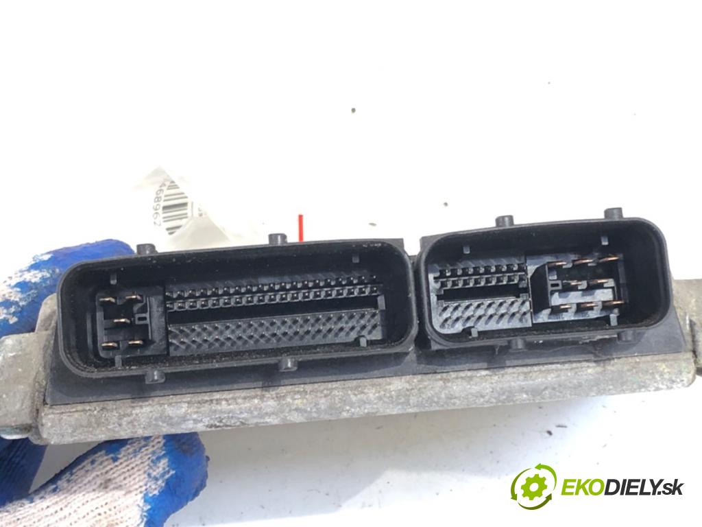 SEAT LEON I liftback 2001 77 kW 1.6 16 V 1598 riadiaca jednotka Motor 036906034CP (Riadiaca jednotka)