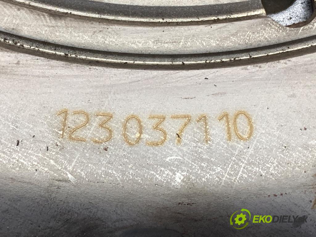 TOYOTA AVENSIS T25 sedan 2005 85 kW 2.0 D-4D (CDT250_) 1995 Spojková sada (bez ložiska) 123037110 (Spojková sada)