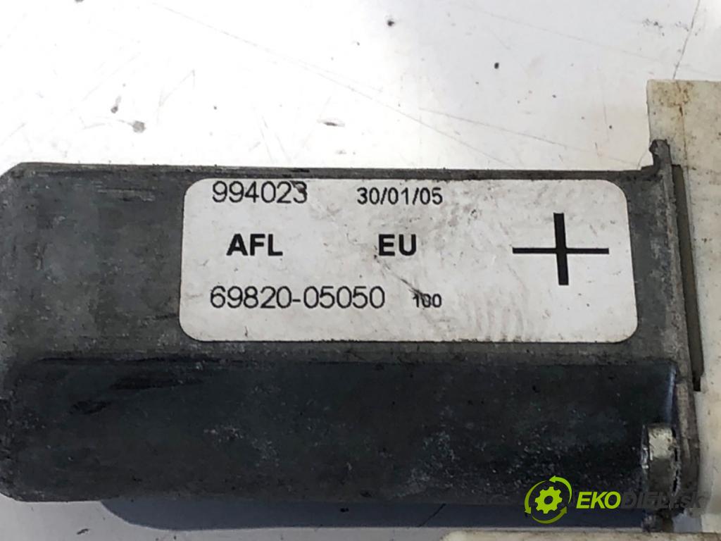 TOYOTA AVENSIS T25 sedan 2005 85 kW 2.0 D-4D (CDT250_) 1995 Mechanizmus okna ľavy predný 69820-05050