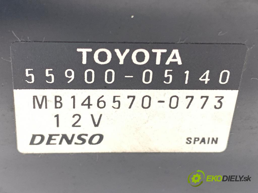 TOYOTA AVENSIS T25 sedan 2005 85 kW 2.0 D-4D (CDT250_) 1995 Panel ovládania kúrenia 55900-05140 (Prepínacie páčky pod volantom)