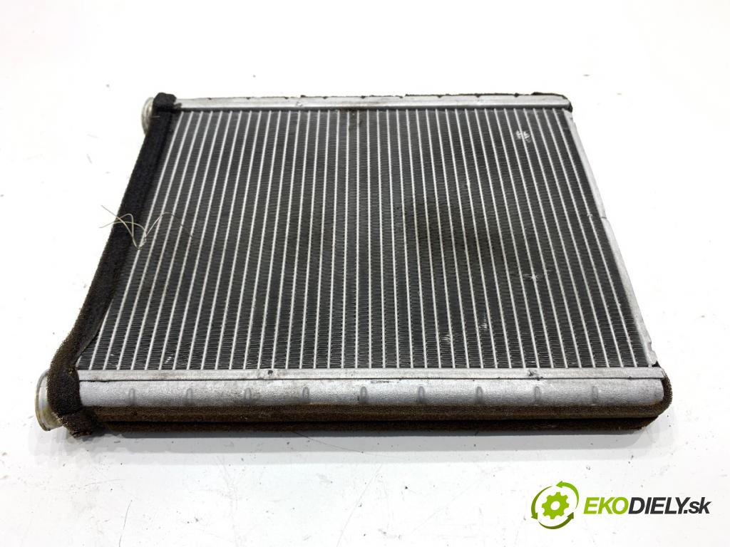 TOYOTA AVENSIS T25 sedan 2005 85 kW 2.0 D-4D (CDT250_) 1995 topné těleso radiátor topení  (Radiátor topení)