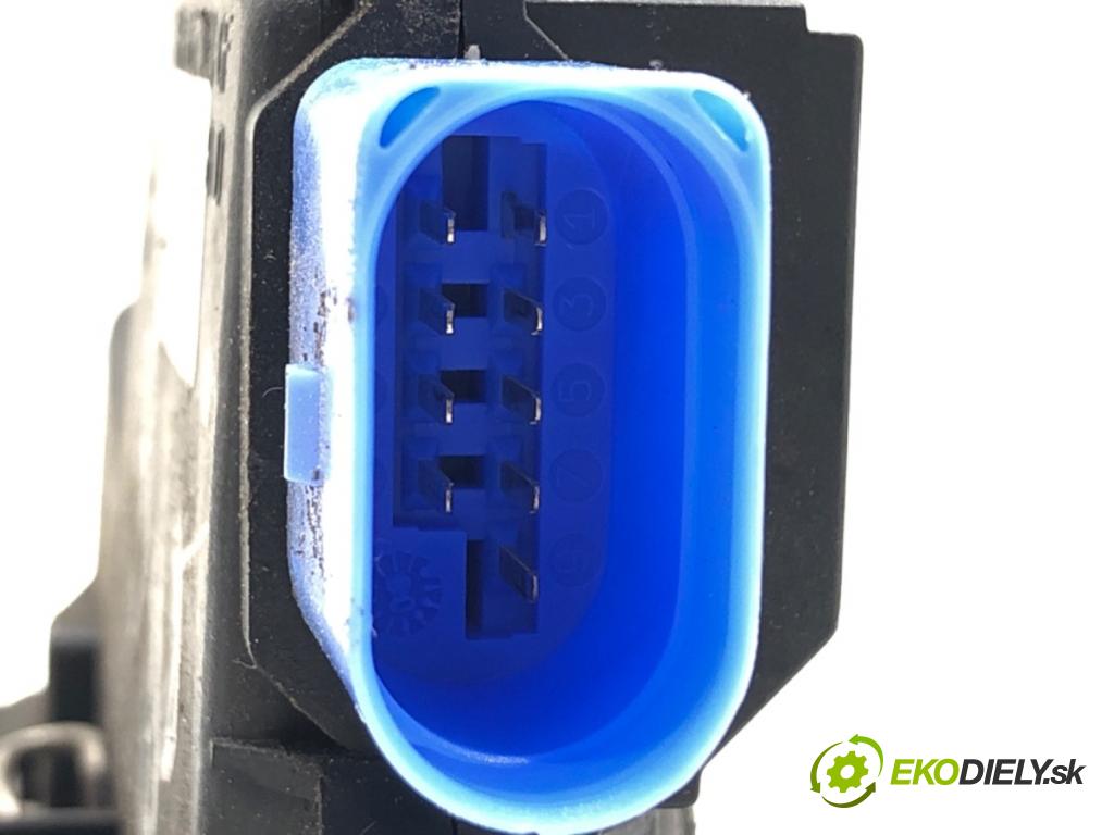 SKODA OCTAVIA II Kombi 2008 75 kW 1.6 1595 zámok dveře pravý přední část 3D1837016AC