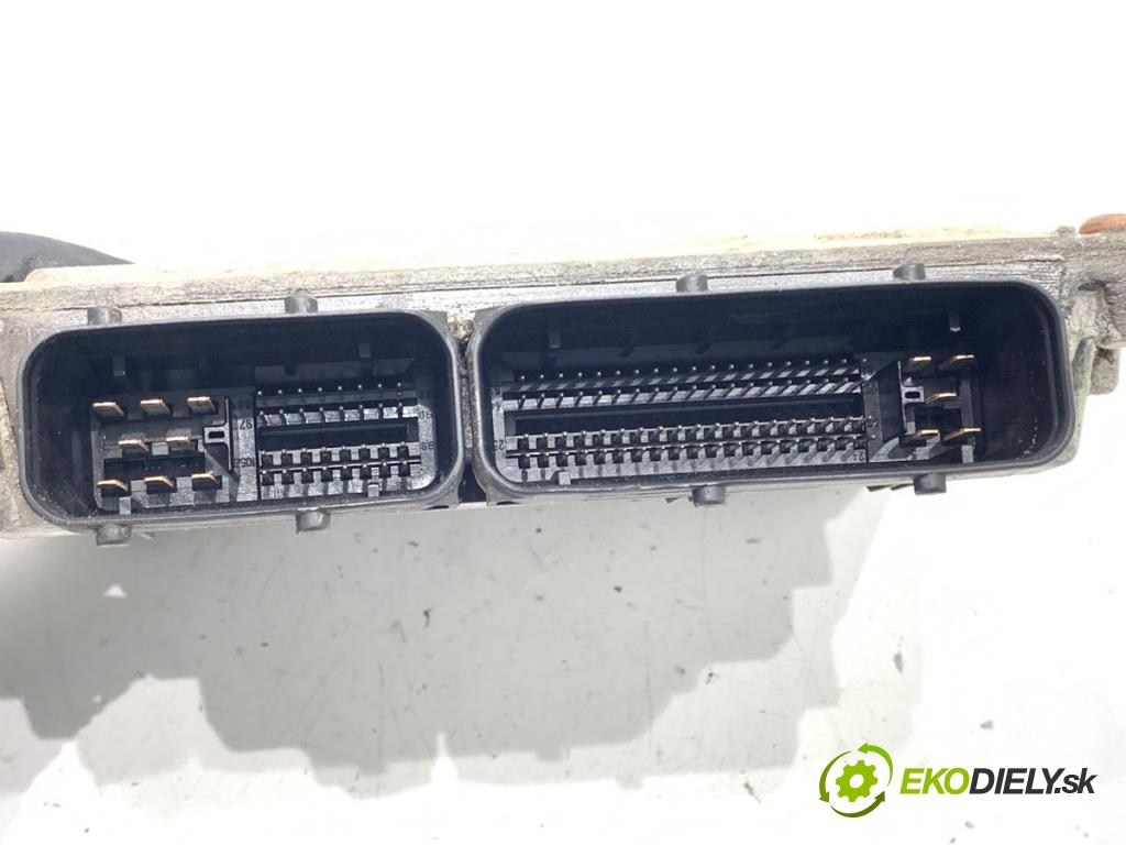 SKODA OCTAVIA II Kombi 2008 75 kW 1.6 1595 riadiaca jednotka Motor 06A906033KB (Riadiaca jednotka)